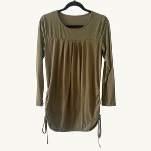 Women's Green 3/4 Sleeve Shirt - no tags